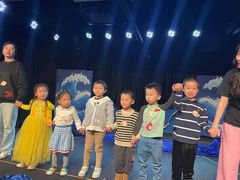 -猴有戏教育戏剧·音乐剧·主持口才·演讲朗诵辩论(环球港华师大校区)