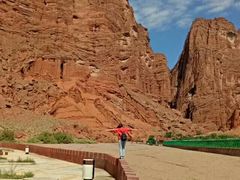 -天山神秘大峡谷