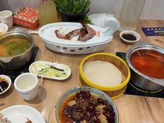 -龙聚德北京烤鸭(沙坪坝华宇A馆店)