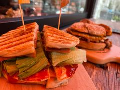 俱乐部贝果-Catch Bagel(芳草地店)