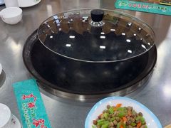 -屯老二农家铁锅炖·行业领军者(梅江店)