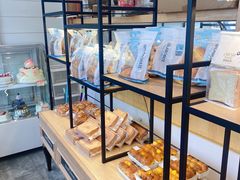 面包甜点陈列柜-嘉年华面包房餐厅（饺子馆）(陶然亭店)