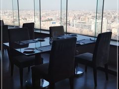 -荣誉国际酒店-云顶旋转餐厅