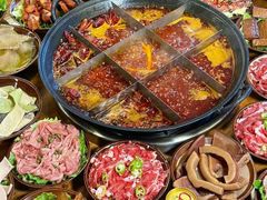 -渝嘴小老弟老火锅(华新村店)