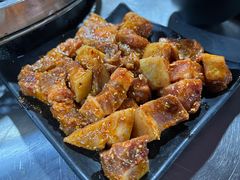 小香猪-小辣椒火盆烧烤(温泉南街店)