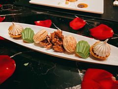 香浓朱古力慕斯伴可可脆豆及朱古-L'ATELIER de Joel Robuchon(外滩18号店)