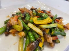 鲜芦笋鸡松菌炒兰-朱仔记食府(江南大道店)