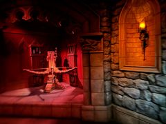 -小镇影院迪士尼小熊Duffy与他的朋友合影地