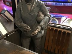 -汽车博物馆主题餐厅