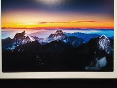 -罗红摄影艺术馆