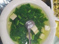 -泸沽肴(泸沽湖大洛水村农村信用社旁店)