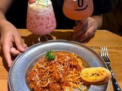 -鲨鱼美式餐厅酒吧Sharky