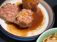 咸蛋黄狮子头-梅飞酒家(桑园路店)