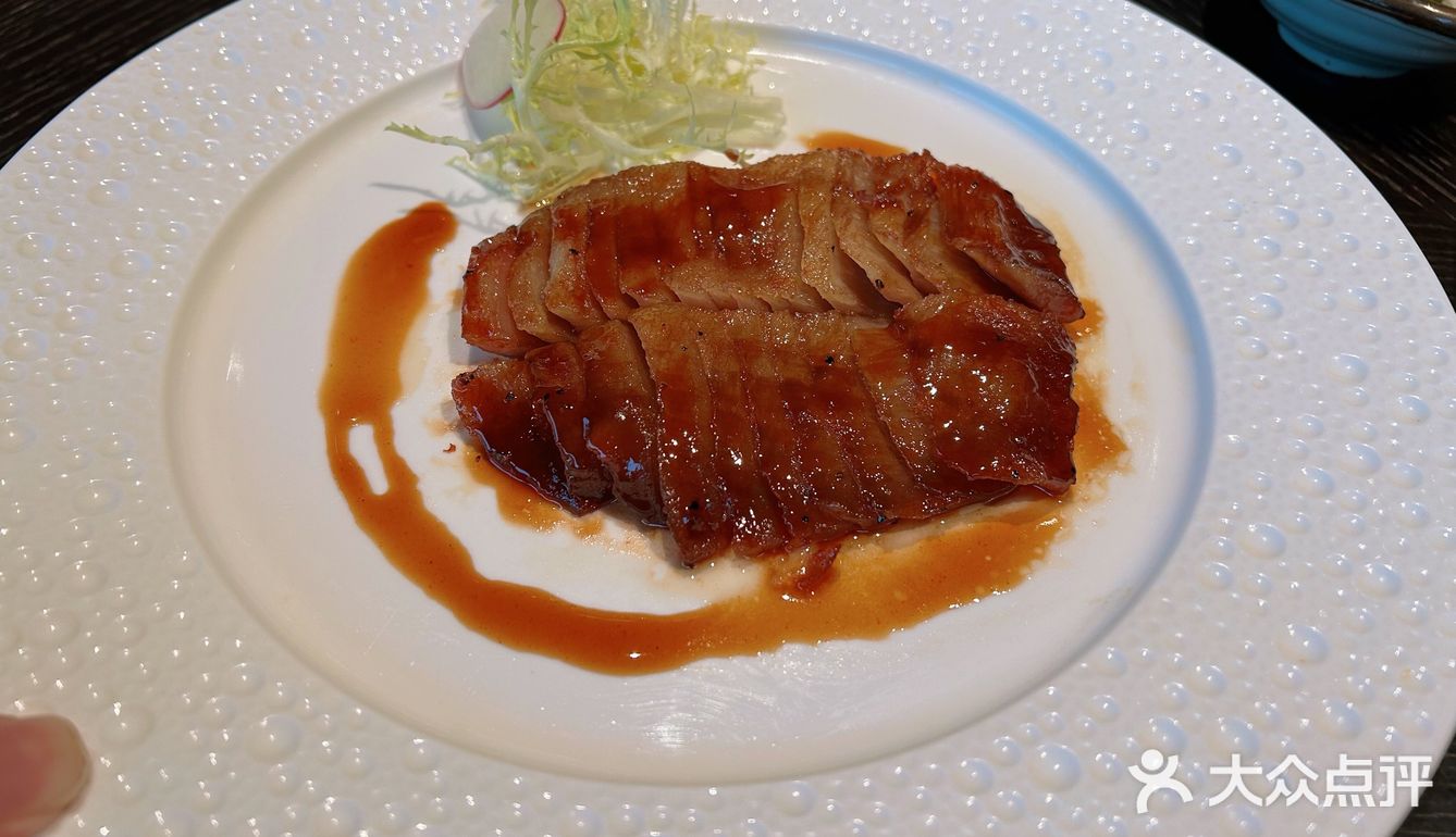 享受餐厅佳肴