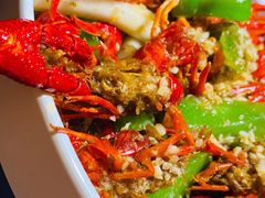 -茸梅路右拐龙虾-农家菜(松江店)