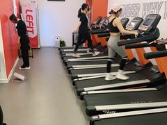 -乐刻健身(利邻荟合川店)