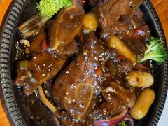 -八府香鸭·啫啫煲(华山路店)