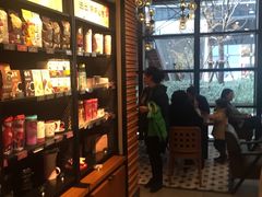 -星巴克(上海虹桥新天地二店)
