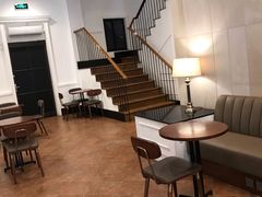 大堂-星巴克臻选(广州沙面店)