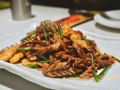 爆炒腰花-闫府私房菜·百年鲁菜(恒隆店)