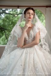 -艾米丽婚纱礼服