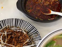 -洪平血旺椒麻鸡雅鱼饭店(熊猫大道店)
