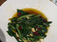 -黄泥岗·地道湖北菜(奥特莱斯店)