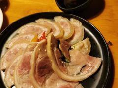 冻德国咸猪手青芥辣汁-绿茵阁牛扒餐厅(客村店)
