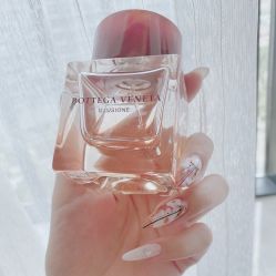 -DAZZLING BEAUTY美甲•美睫专门店