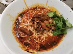 -李与白包子铺(桐梓林店)