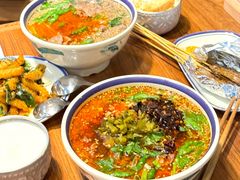 -云阿蛮云南生烫牛肉米线(奉贤路店)