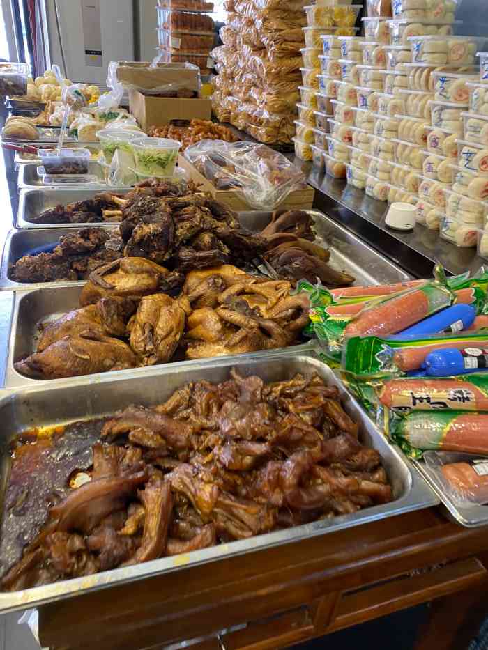 静香斋餐厅(十里堡店)-"在网上找到的一家网红店,今天带着家人专门.