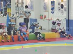 -米高蓝斯克国际轮滑中心(中铁建店)