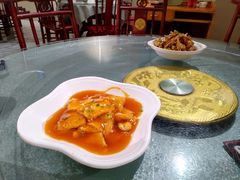 -梓檚中餐厅湖北菜小龙虾武昌鱼排骨藕汤(黄鹤楼店)