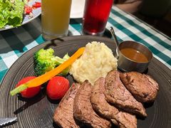 -小主人西餐厅 master table(青年中路店)