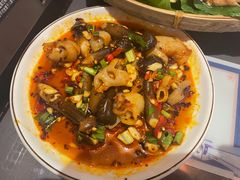 鸡纵菌拌鱼肚-段公子·精品云南菜