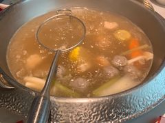 -左庭右院鲜牛肉火锅(金山万达店)