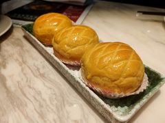 酥皮水牛奶菠萝包-陶陶居酒家(海岸城店)