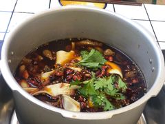 -晓彭肥肠鸡·泡椒鸡火锅(水木天地店)