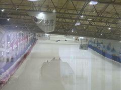 -乔波室内滑雪场