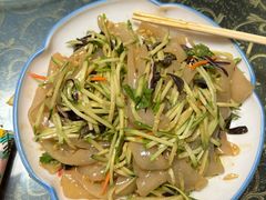 -一口猪海鲜浑锅·东北家常菜