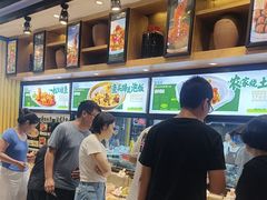 -黄泥岗·地道湖北菜(奥特莱斯店)