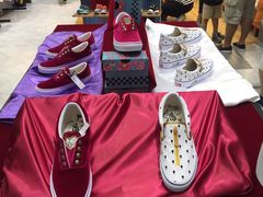 -ABC MART(心斎橋店)