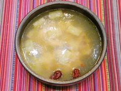 -香巴拉云南餐厅(华莱坞店)