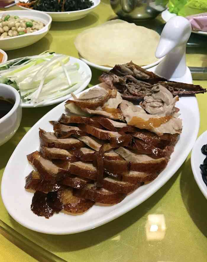 双冠王北京饭店-"好吃的,经常来菜品很棒,很多都很适合我们.