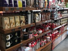 零售区-星巴克臻选(成都宽窄巷子店)