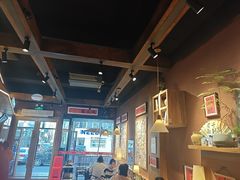 -巴卤社老火锅(财富店)