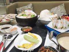 -红鼎豆捞·非遗鲍皇汤火锅(宝丰路店)