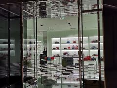 -PRADA普拉达(国际广场店)