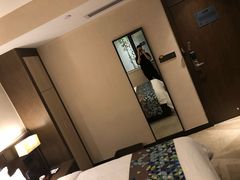 -潮岸酒店(广州琶洲会展广州塔店)